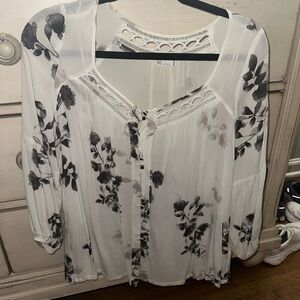 Women's Floral White and Black Blouse